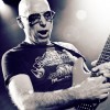joe_satriani_p2010_17