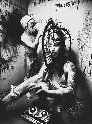 1018manson11
