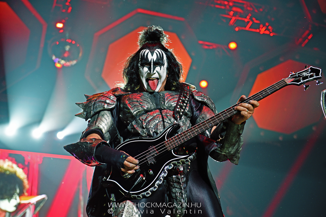KISS: új dalok és újabb maszk nélküli fellépések