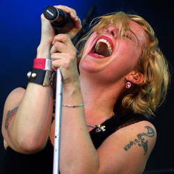 Új fejezet kezdetéről beszél Anneke Van Giersbergen