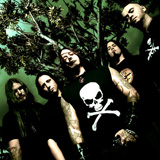 Kétszázzal repeszt Vegas felé a Devildriver