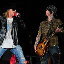 Axlnek legalább három nagylemeznyi felvett Guns N' Roses dala van
